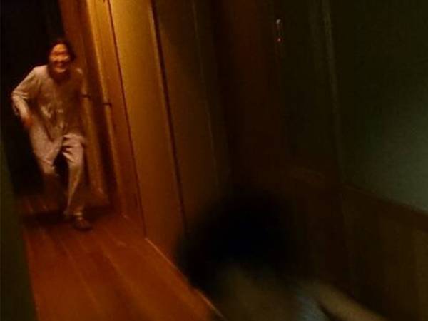 子供とおばあちゃんの鬼ごっこ　楽しいはずの１枚に１０万人が震えたワケとは…？