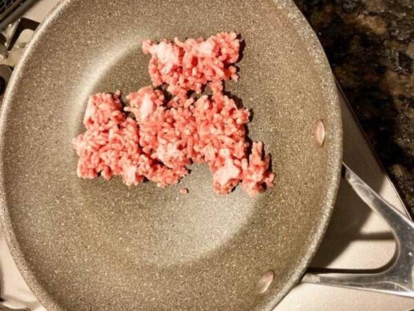 パックのひき肉を使い切れなかった…　意外な冷凍保存のコツに「解凍の手間なし」「パラパラ」