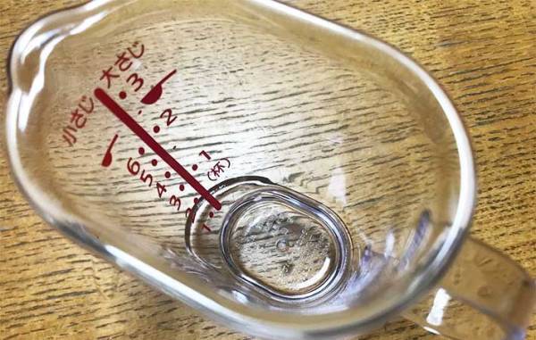 調味料を超簡単に計量できる『キッチンアイテム』に「これはナイス」「１００均で買えて嬉しい」