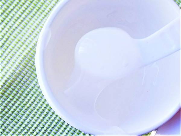 化粧品のヘラの保管方法に「その手があったか」　１００均グッズを使って…？