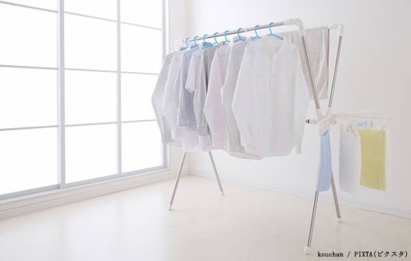 洗濯物が乾きやすいのは『あの場所』！　意外と知らない干し方って？