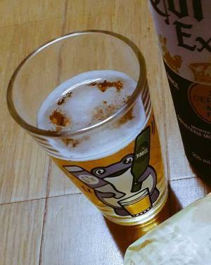 母親が亡き親友に貰ったグラスを、割ってしまった４歳息子　その後の行動に「もう号泣」