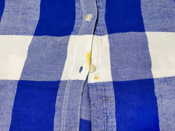 服についたカレーのシミを落とす方法に「それ使うのか」　特別な道具を使わずに…？