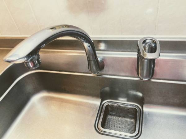 「見てみぬふりしてた…」　汚れがたまった水栓の掃除方法