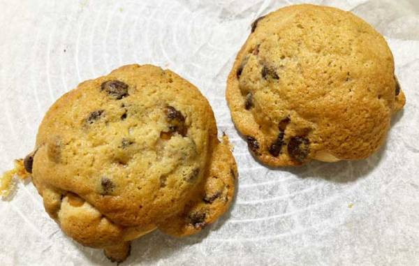 コストコの『チョコチップクッキー』は、形成しなくてもおいしく焼ける生地だった！