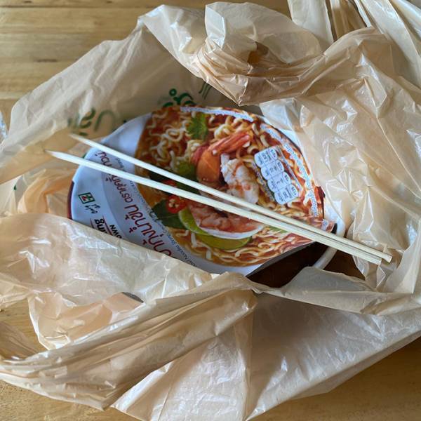 客を見て吹き出した『セブン』店員　理由に「オチまで最高」「なんて優しい世界…」