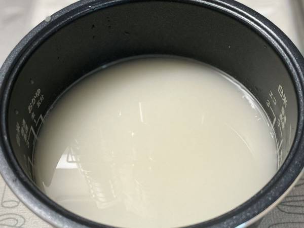 お米のとぎ汁の万能すぎる活用法に「すごい！」「今日やる」