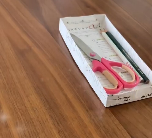 収納ボックス代わりに使える「紙製トレー」の作り方　紙１枚で作る方法に「いいですね」