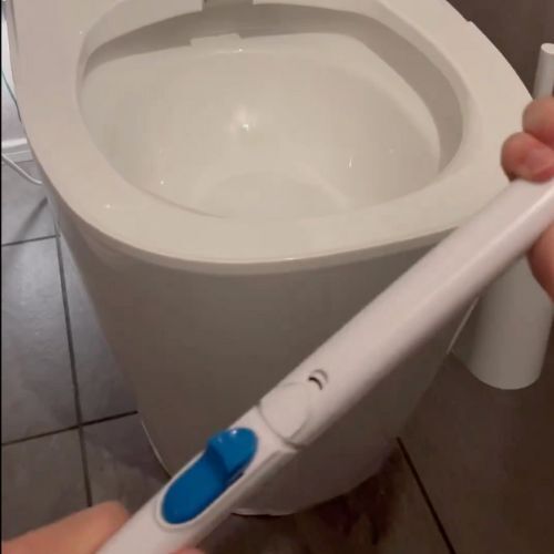 トイレブラシを清潔に保つには？　いつも清潔に使えるアイテムがけっこう便利