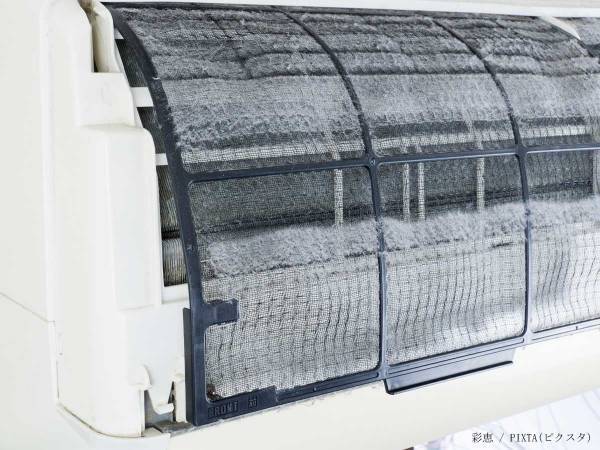 エアコンのフィルター掃除、１年サボるとどうなる？　ダイキンが教える節電術に「が、がんばる…」