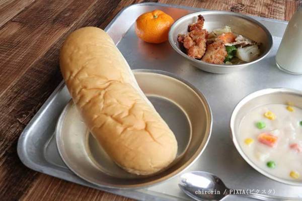 インフルエンザの流行で多くの学生が欠席！　大量に余ったコッペパンを見た調理師は…？