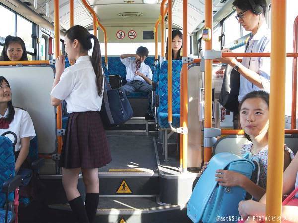 急停車したバスの運転手「あっぶね！」　乗客が怒らなかったワケは？