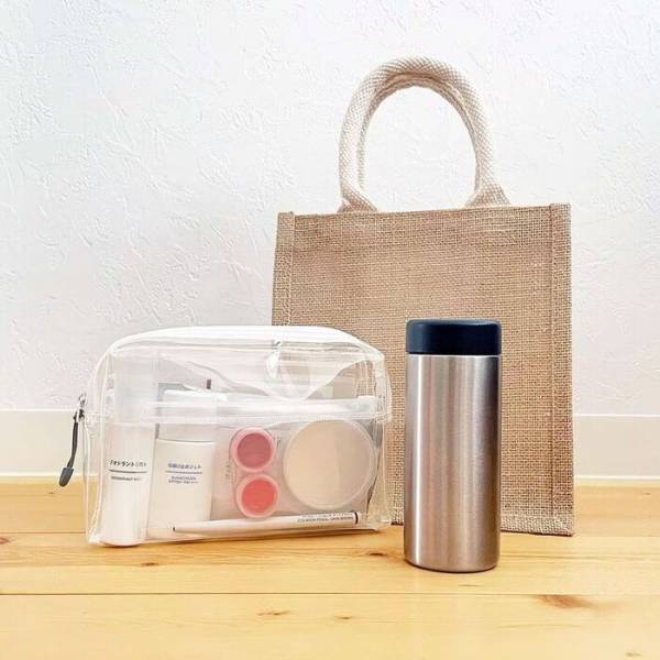 外出時の荷物を減らしたい　無印公式が教える便利アイテムが「参考になる！」