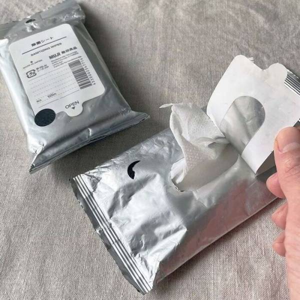 外出時の荷物を減らしたい　無印公式が教える便利アイテムが「参考になる！」