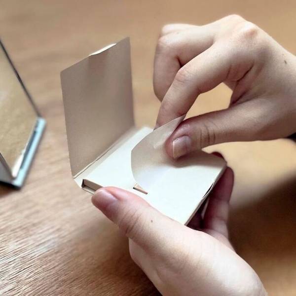 外出時の荷物を減らしたい　無印公式が教える便利アイテムが「参考になる！」