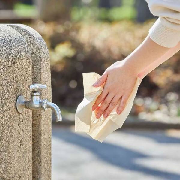 外出時の荷物を減らしたい　無印公式が教える便利アイテムが「参考になる！」