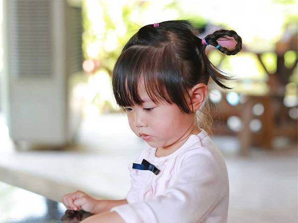 楽しいピザ作り中に２歳児が号泣　その理由に父親「ずっと笑っている」