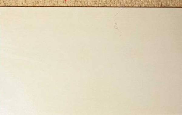 壁に染み付いたタバコの黄ばみを白くする方法に「早くやればよかった！」