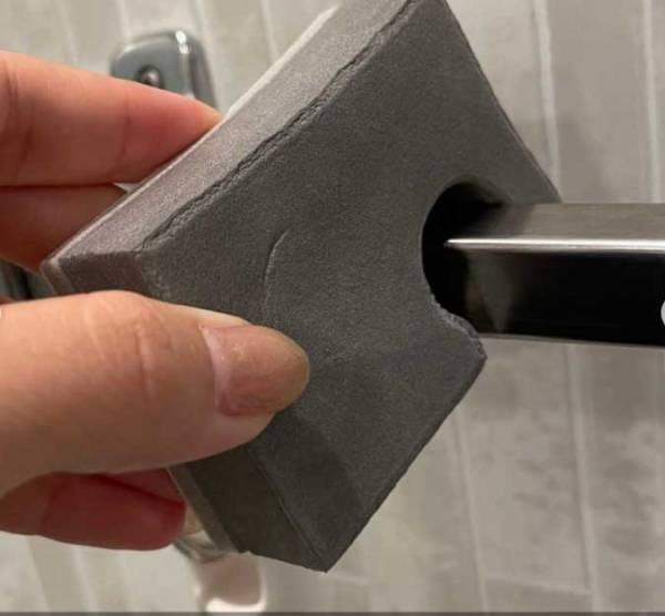 排水溝のゴミ取りもあっという間　あると便利なお風呂場グッズとは