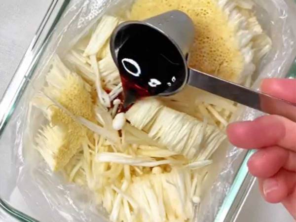 エノキの『絶品なめたけ』に米がとまらない　電子レンジで４分