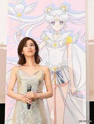 北川景子が２０年ぶりに『セーラー戦士』に　「思わず叫んだ」「公開が待ち遠しい」