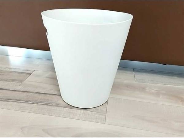 ゴミ箱からはみ出る袋を隠す方法！　簡単なのに「めっちゃすっきり」「思いつかなかった」