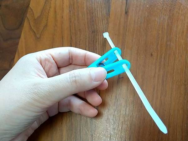 雨の日に部屋干しのスペースがない…　『アレ』を挟むだけで？　「助かった」「これはナイス」