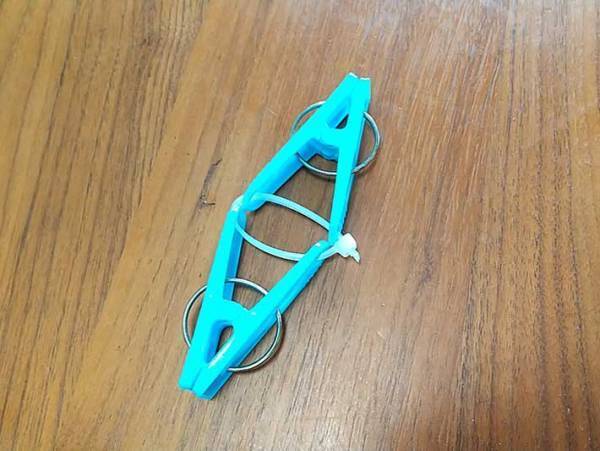 雨の日に部屋干しのスペースがない…　『アレ』を挟むだけで？　「助かった」「これはナイス」