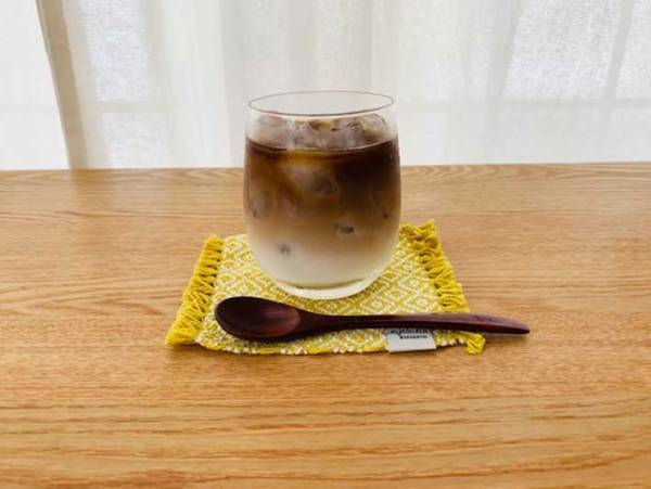 おうちでカフェ気分！『２層のカフェオレ』の作り方　コツは〇〇を先に入れる？
