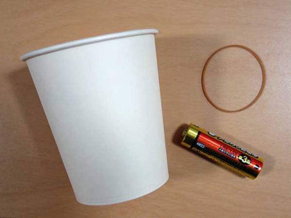 材料３つでカンタン工作！　トコトコ走るおもちゃが「かわいい」「面白い」