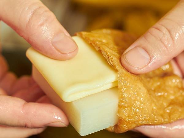 「リピート確定」「おいしそう」　　油あげに、アレを突っ込んだら『罪深いモノ』に変身！