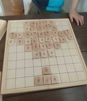 勝ち筋を探せ！　気が付けば秒で終われる、子供との将棋が話題に