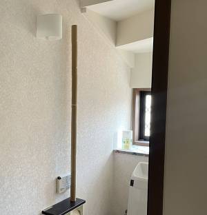 「家族一同ざわつきを隠せない」　トイレの光景に「頭がバグった」「ウチもやる！」