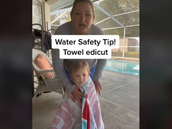 水泳インストラクターが注意　「危険なタオルの巻き方」が話題に　「これは正しい」「役に立つ」