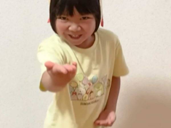 娘「ポテトチップスの袋はこう使う」　まさかの活用法に「大笑いした」「テレビ出演を希望！」