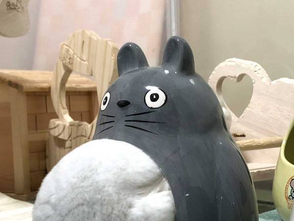 「可愛すぎて笑った！けど…」　やけに親近感のあるトトロがネットで話題に