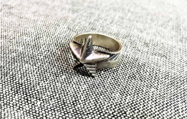 浸けて拭くだけ！　黒ずみを放置したアクセサリーの『簡単なクリーニング方法』