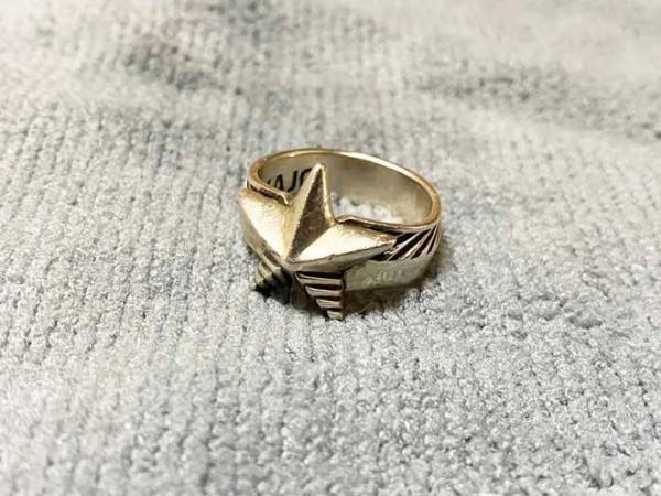 浸けて拭くだけ！　黒ずみを放置したアクセサリーの『簡単なクリーニング方法』