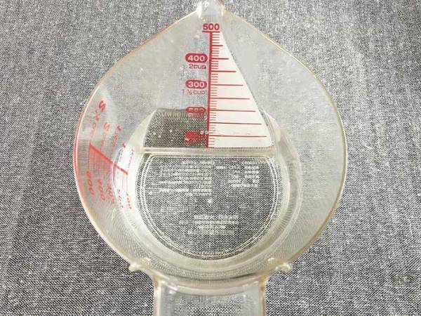 浸けて拭くだけ！　黒ずみを放置したアクセサリーの『簡単なクリーニング方法』