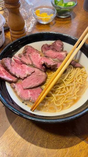 食欲ビンビンな高校生が作り出したラーメンが「欲望に正直」と話題に
