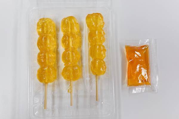 常温で売られていたわらびもち　冷蔵庫で冷やしてから食べてみると…？