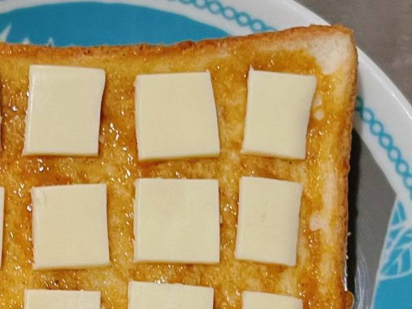 京都風のトーストを作った母親　まさかの姿に「ツボりました」「センスがあふれてる」