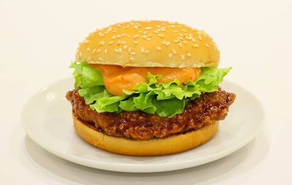 大人のてりやきバーガーに「癖になる」「驚いた」　渾身の３種