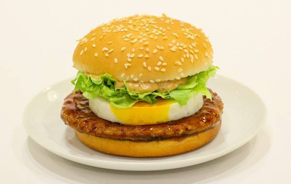 大人のてりやきバーガーに「癖になる」「驚いた」　渾身の３種