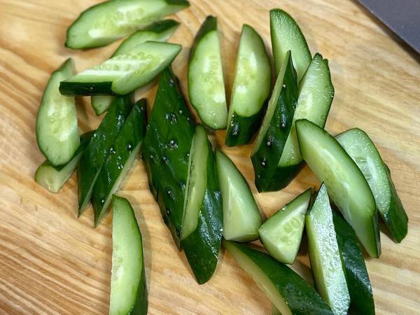 生だけなんてもったいない！　もっとおいしくなるキュウリの調理法に「知らなかった」