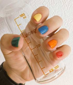 １児の母親のネイルに「素敵な発想」「これはモテモテだ」