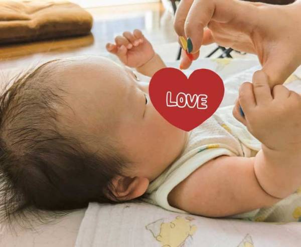 １児の母親のネイルに「素敵な発想」「これはモテモテだ」