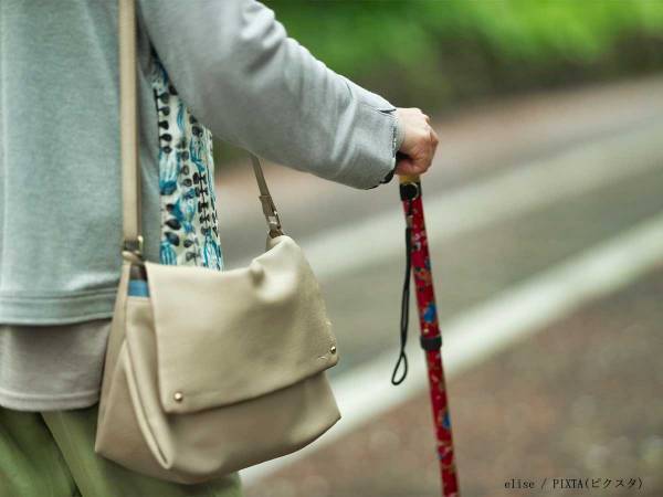 ７６歳お笑いタレント劇場所属決定　乳がんステージ４経験から大学入学の衝撃の経歴に「すごすぎ」