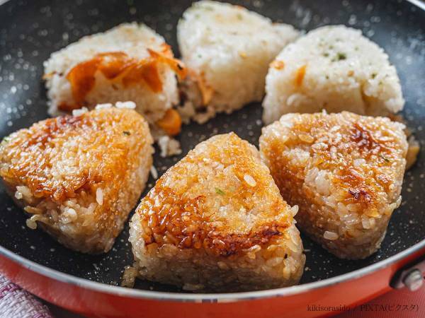 これは反則だろ…！　ミツカン社員が考えた『焼きおにぎり』に「食べる手が止まらない」