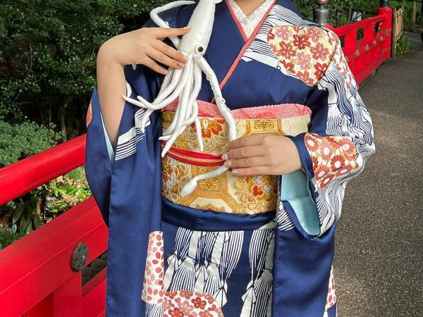 成人式の前撮りで着た振袖は…？　父と娘の『合作』で生まれた１枚が素敵すぎる！